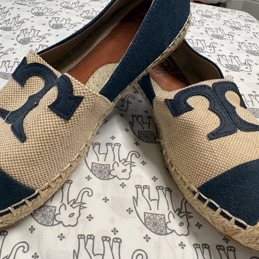 Tory Burch Beige Canvas Espadrilles with Navy Trim and Logo Insole